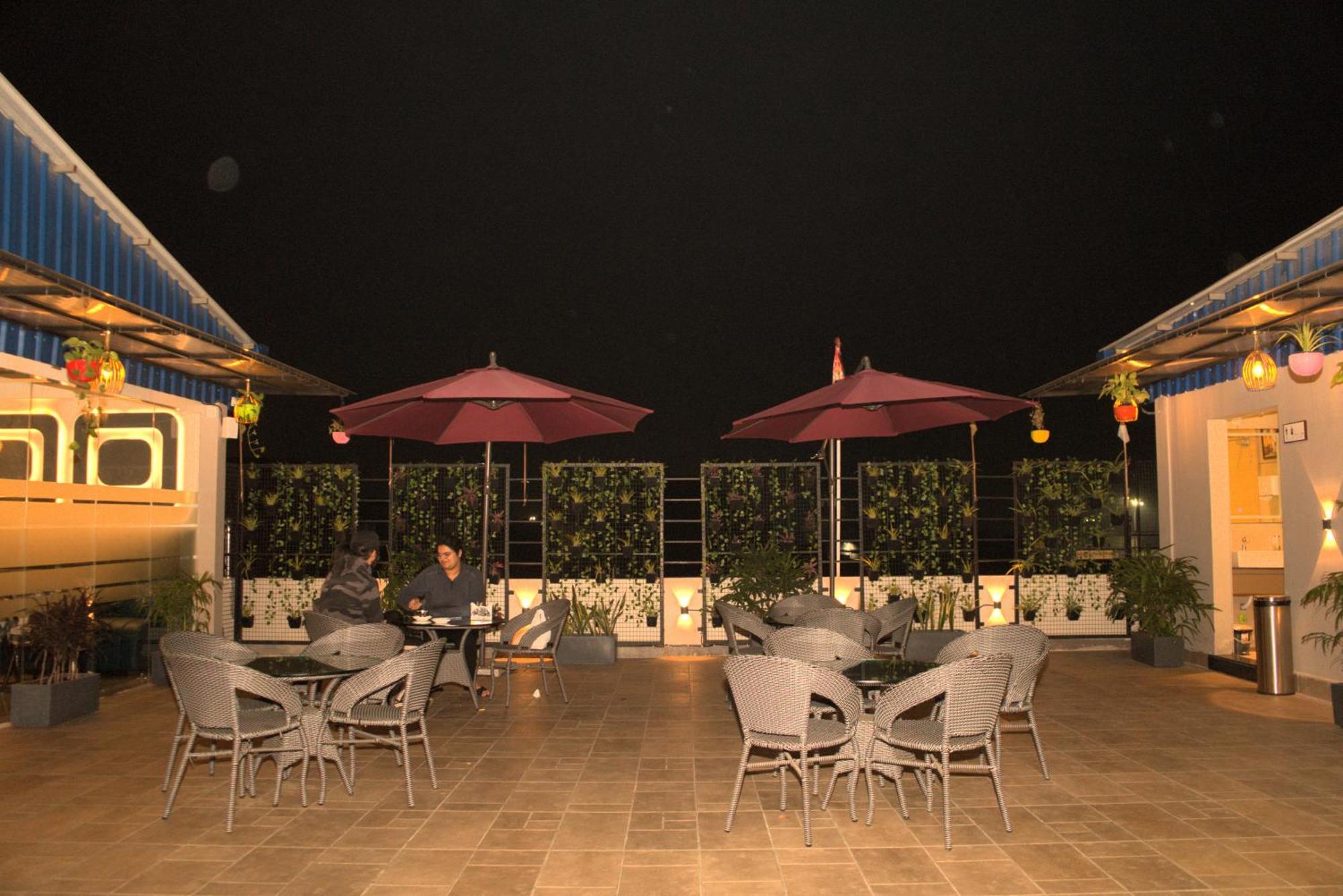 Hotel Tanisha Kishanganj Bagian luar foto