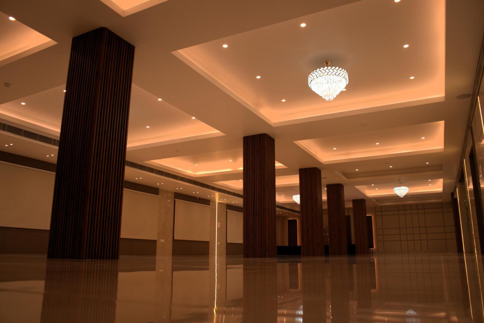 Hotel Tanisha Kishanganj Bagian luar foto